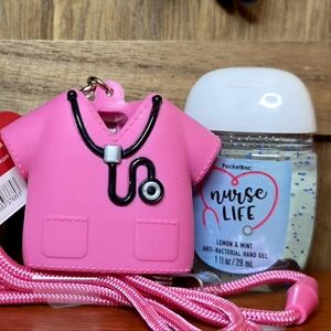 B&BW 🩷👩🏼‍⚕️Pink Scrubs Pocketbac Holder Lanyard & Clip w/ HTF Nurse Life Sani